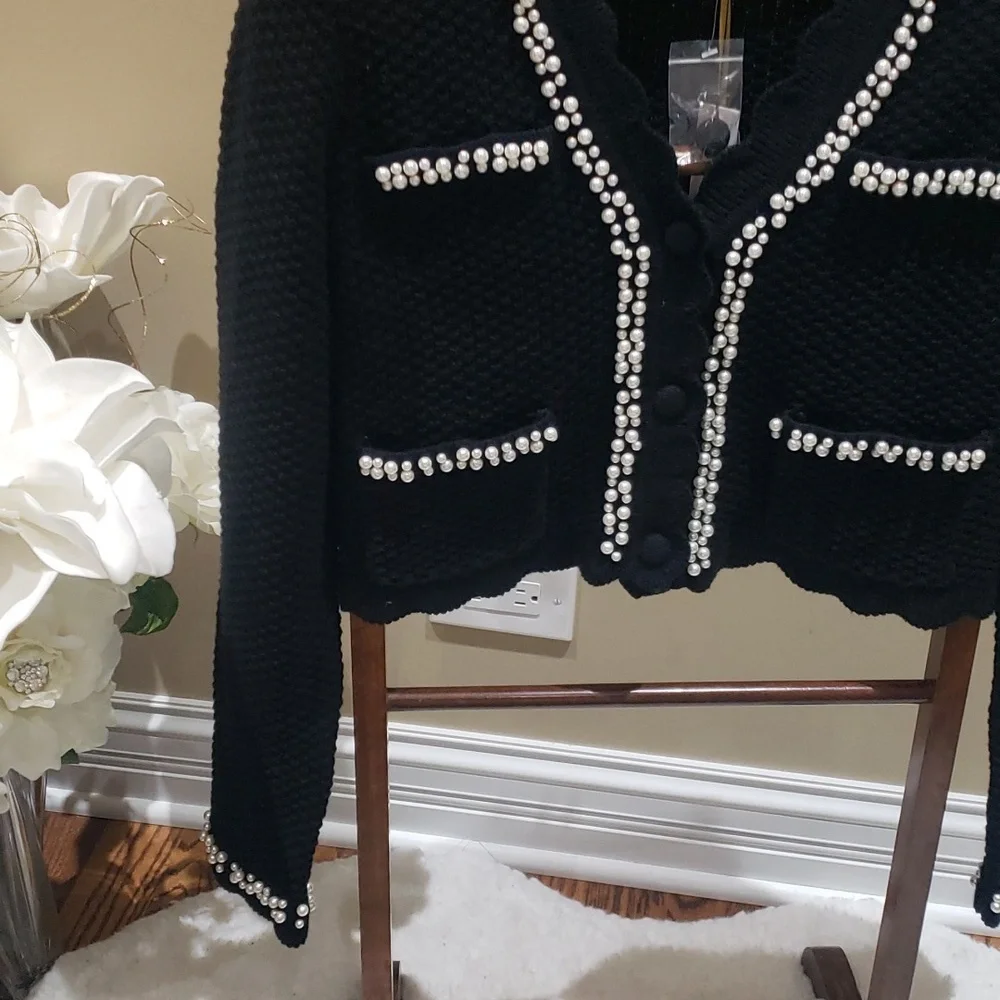 Nwt medium House of Harlow black sweater with pearls - Picture 13 of 15